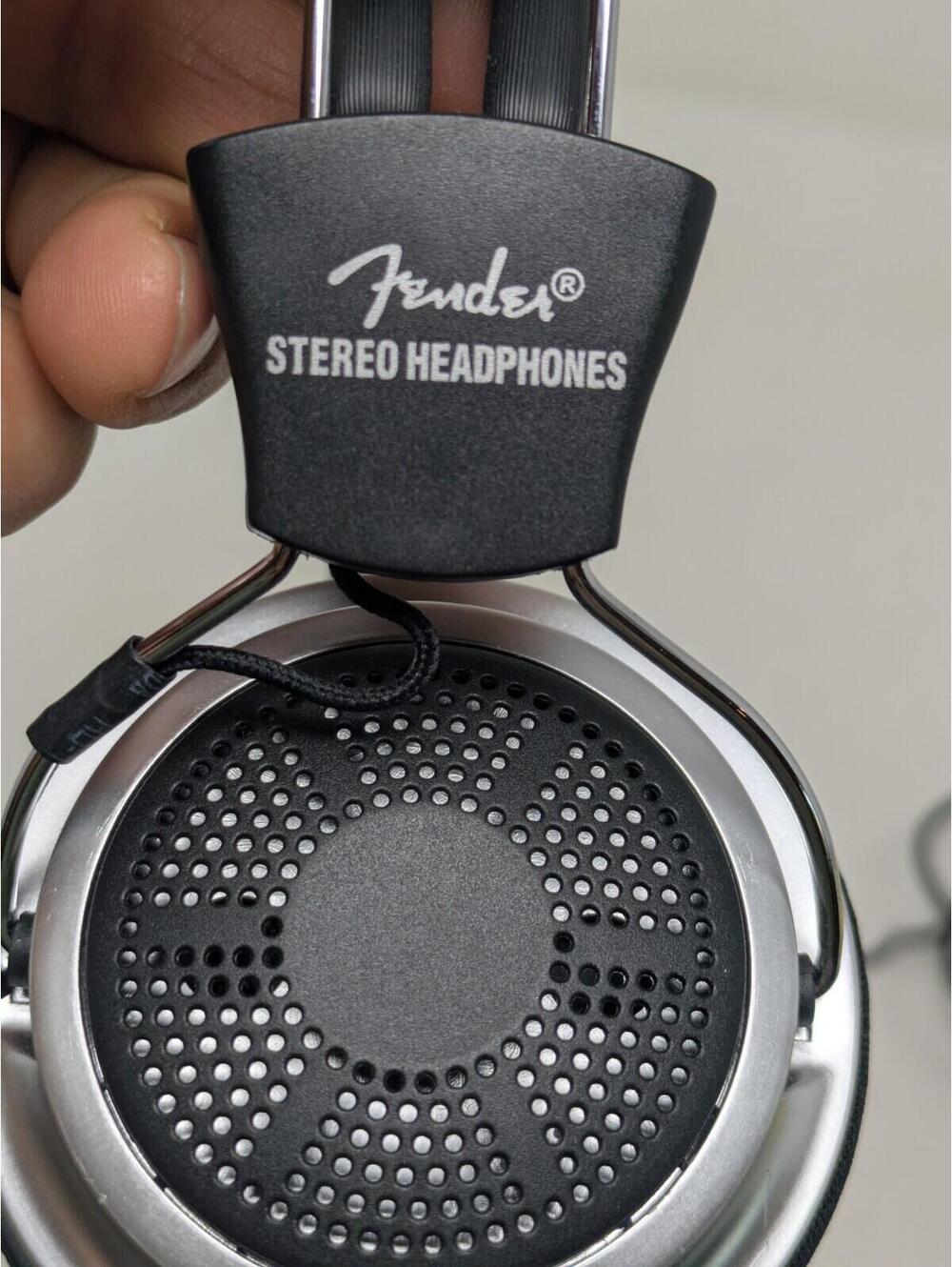 Fender Stereo Wired Headphones InLine Volume Controller Guitar Headphone Tested - Picture 3 of 6